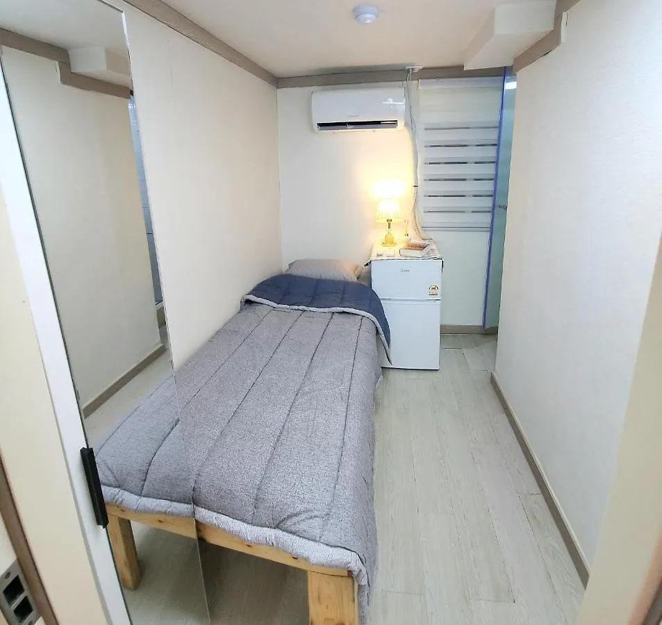 Hostel Woman-Onlyㅣsummit Stay Samsung Seoul